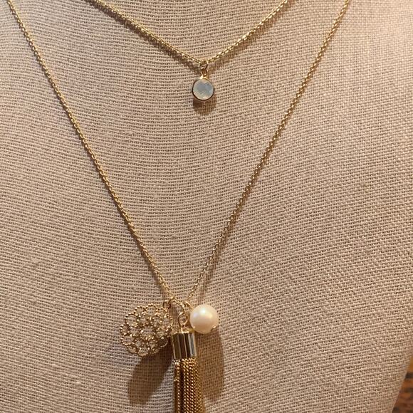 NWT LOFT Gold Filigree, Pearl & Tassel Layered 32" Necklace - Picture 5 of 10